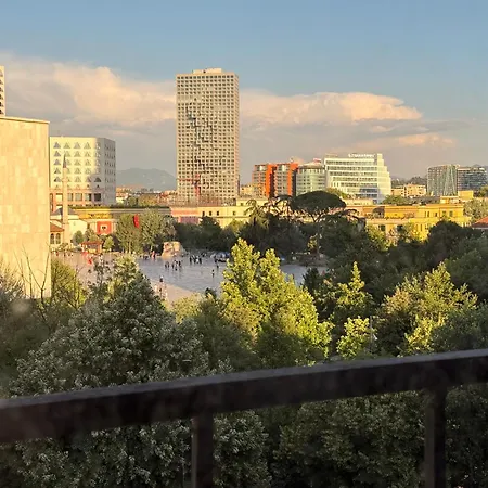The Heritage View - Skanderbeg Square, Apartamento Tirana