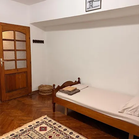 The Heritage View - Skanderbeg Square, Apartamento Tirana